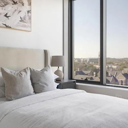 Landing At 2010 West End - 2 Bedrooms In Midtown Apartment