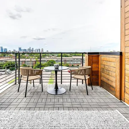Holiday home Skyline View With Rooftop Deck *