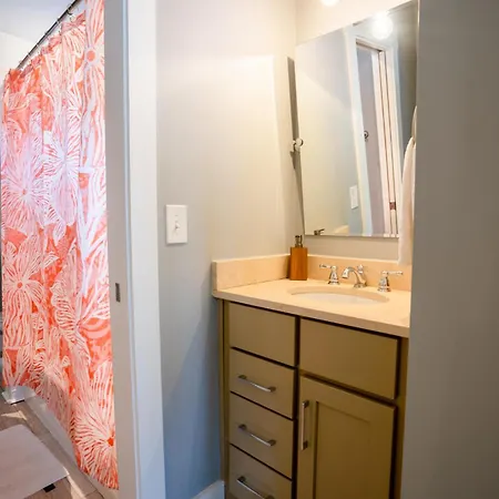 1103 Lawrence Ave Hbr Holiday home Nashville