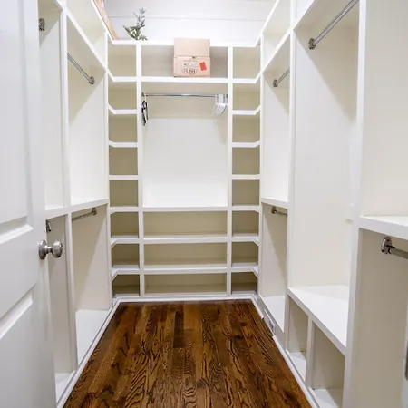 1103 Lawrence Ave Hbr *