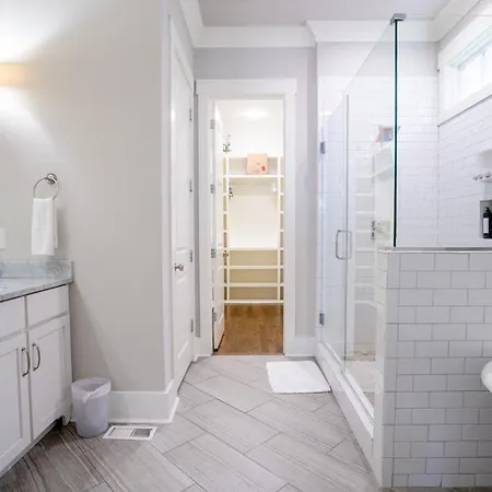 1103 Lawrence Ave Hbr