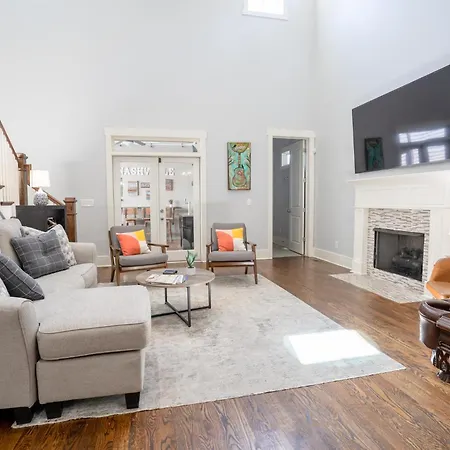 1103 Lawrence Ave Hbr Holiday home Nashville
