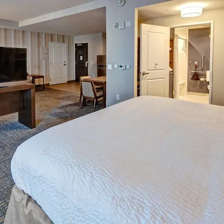 Hotel By Marriott Hills 3*