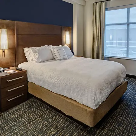 By Marriott Hills Hotel