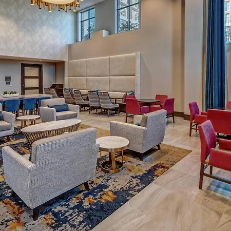 Hotel By Marriott Hills 3*