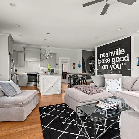 Dream - Luxury 3br Townhouse With Rooftop View *