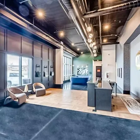 Apartment The Muse - Modern 2br With Private Balcony And Rooftop Access *
