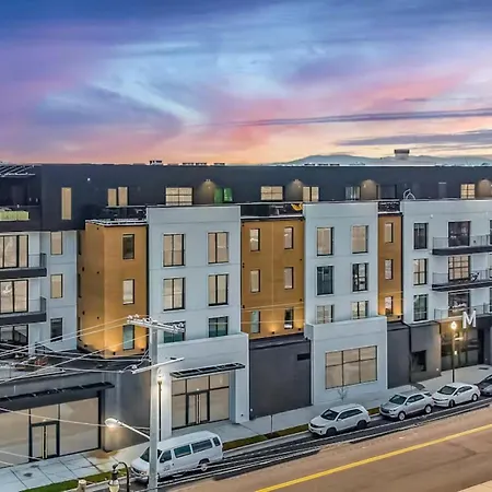 Apartment The Muse - Modern 2br With Private Balcony And Rooftop Access Nashville