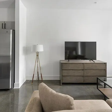 Landing At Standard Assembly - Studio In South Apartment Nashville