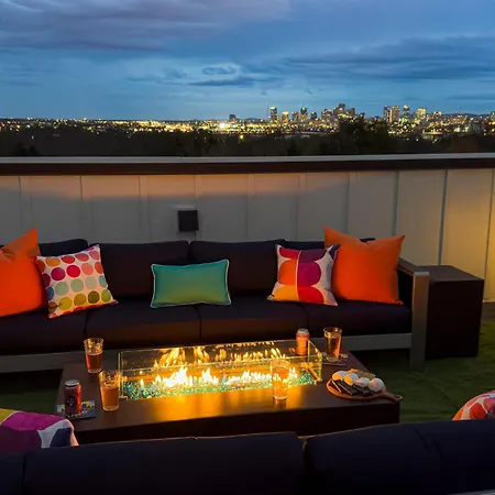 Sounds Like Fun Stunning Views 5 Miles To Dt Holiday home *