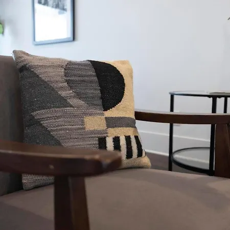 Minutes To Broadway Pet Friendly Escape Holiday home Nashville