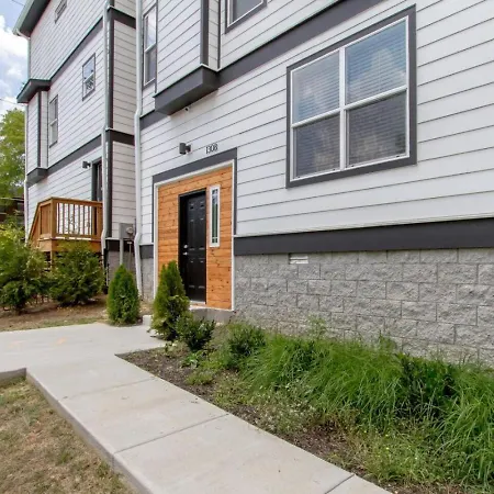 Beautiful Luxury Downtown Private Roofdeck Holiday home *