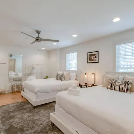 Luxury Super Ultra Comfort 12 Beds Holiday home Nashville