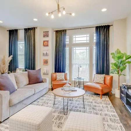 The Ultimate Double Rooftop Deck With Skyline Views *