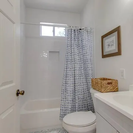 Cozy Downtown Charmer 3 Bedroom 2 Bath Walk To Gulch Holiday home