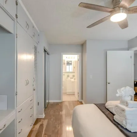 Delightful Charmer With Pool Access Holiday home