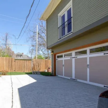 Huge Vandy Minutes To Downtown Walk To Grocery Holiday home