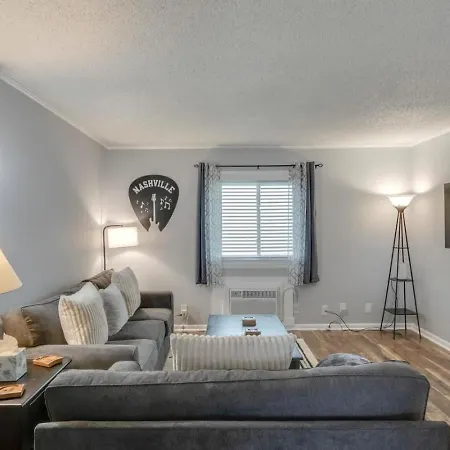 Holiday home Delightful Charmer With Pool Access Nashville