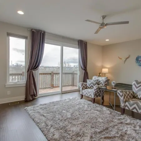 Overlook Luxury Amenities Minutes To Downtown Holiday home