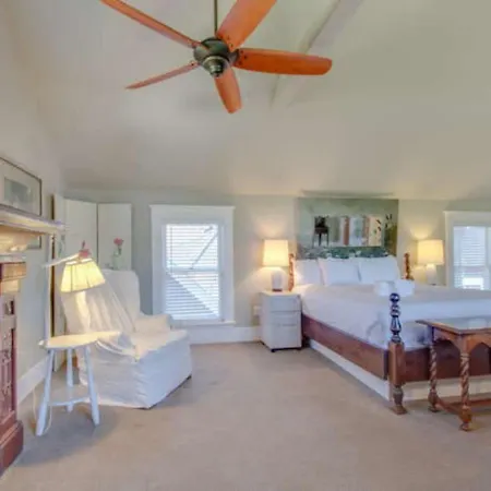 Holiday home Huge Vandy Minutes To Downtown Walk To Grocery Nashville
