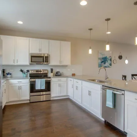 Holiday home Overlook Luxury Amenities Minutes To Downtown *