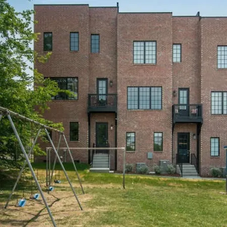 Spacious Wonderful Townhome Downtown Location * Nashville