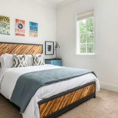 Spacious Wonderful Townhome Downtown Location * Nashville
