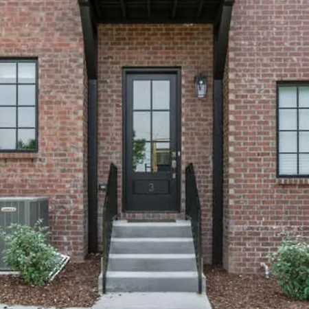 Holiday home Spacious Wonderful Townhome Downtown Location