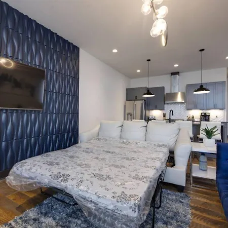 Blue Dreams 4 Bedroom 4.5 Bath With Rooftop Lounge Holiday home *