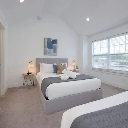 Holiday home Minutes To Broadway Modern Gated Townhome Nashville