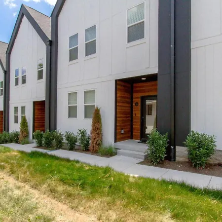 Modern Downtown Brand New Great Location Nashville
