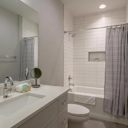 Holiday home Large Impressive Townhome Private Viewing Terrace