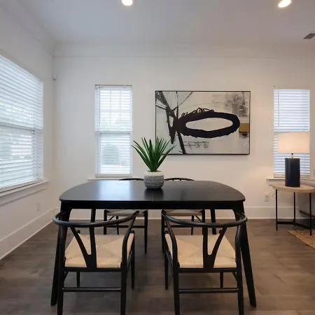 Minutes To Broadway Music Modern Townhome * Nashville