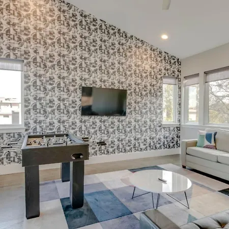 Spacious Gulch Retreat Super Skyline Views Holiday home *