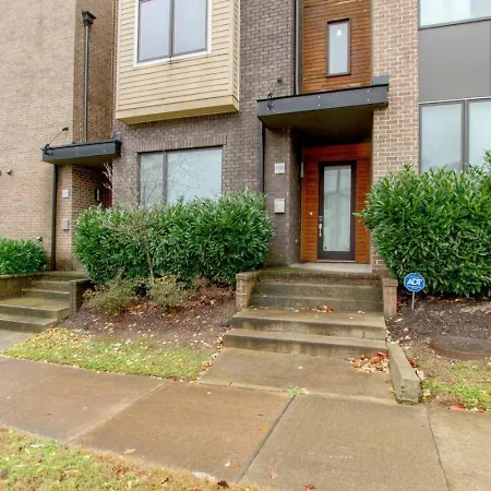 Stylish Private Rooftop Perfect Location Nashville