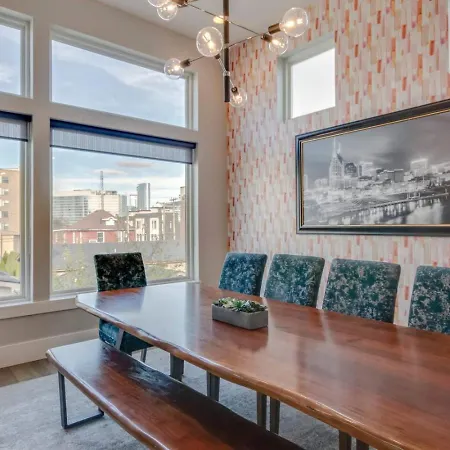 Spacious Gulch Retreat Super Skyline Views * Nashville