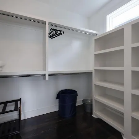 Holiday home Southside Extraordinaire Walk To Gulch Lux Four Bedroom