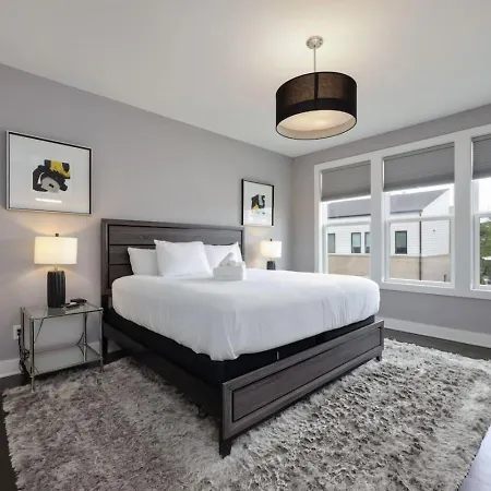 Southside Extraordinaire Walk To Gulch Lux Four Bedroom Nashville
