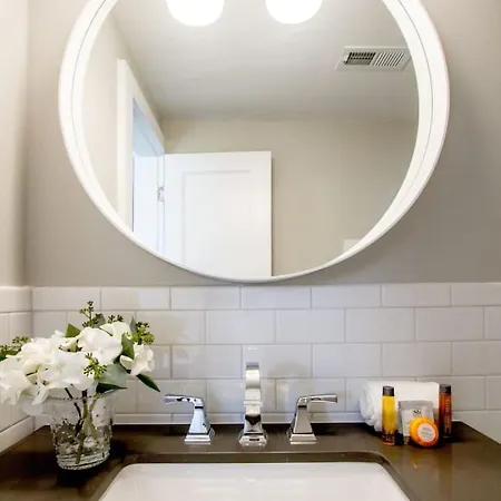 The Pink Door Beauty Stunning And Fresh Holiday home *