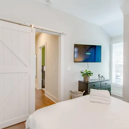 Holiday home Supreme Luxury Minutes To Downtown Five Full Baths Nashville