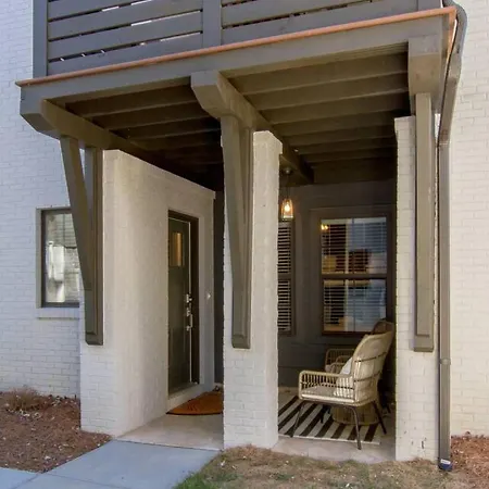 Holiday home Supreme Luxury Minutes To Downtown Five Full Baths *