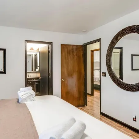 Ultra Super Spot With Pool Nashville