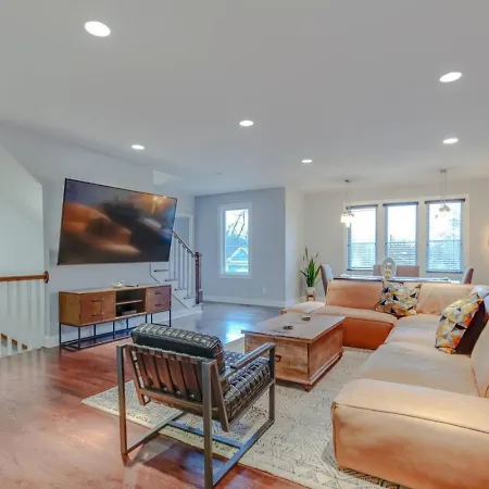 Modern Eastside Escape Holiday home Nashville