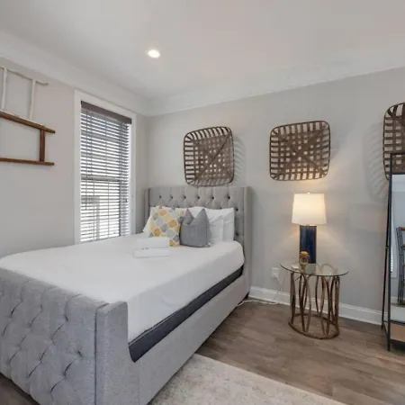 The Archer Three Bedroom Three And A Half Bath Music Row And Gulch Luxury Holiday home