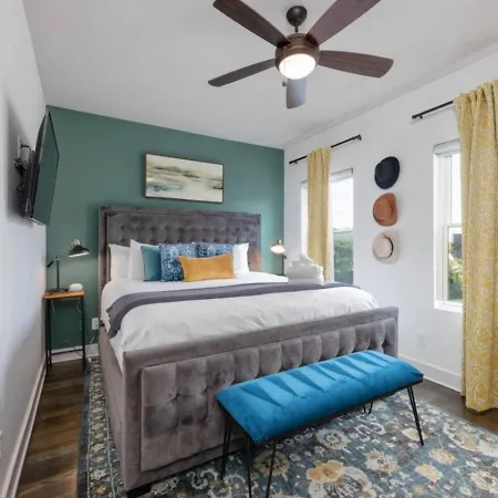 Holiday home Nashvilla Townhome Gigantic Rooftop Pure Luxury *