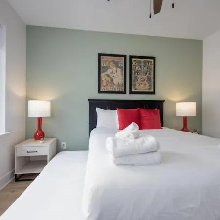 Holiday home The Ryman 4 Bedroom Haven With Scenic Rooftop