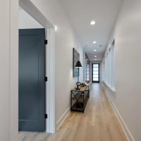The Ryman 4 Bedroom Haven With Scenic Rooftop Nashville