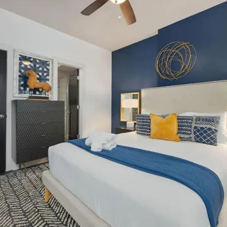 Nashvilla Townhome Gigantic Rooftop Pure Luxury Holiday home Nashville