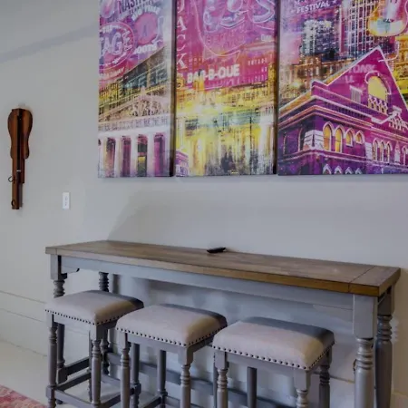 Cowgirl Up 4bd 4.5bth Rooftop Views * Nashville