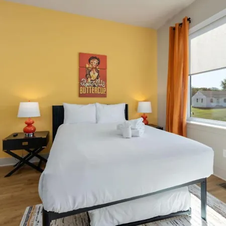 Cowgirl Up 4bd 4.5bth Rooftop Views *